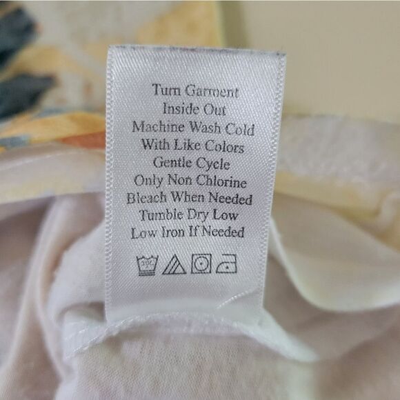 Coldwater Creek Floral V-neck Short Sleeve Pullover Top - Picture 10 of 11